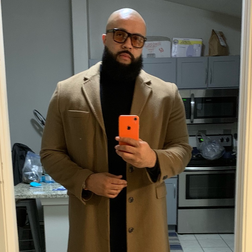 Meet your Posher, Adam